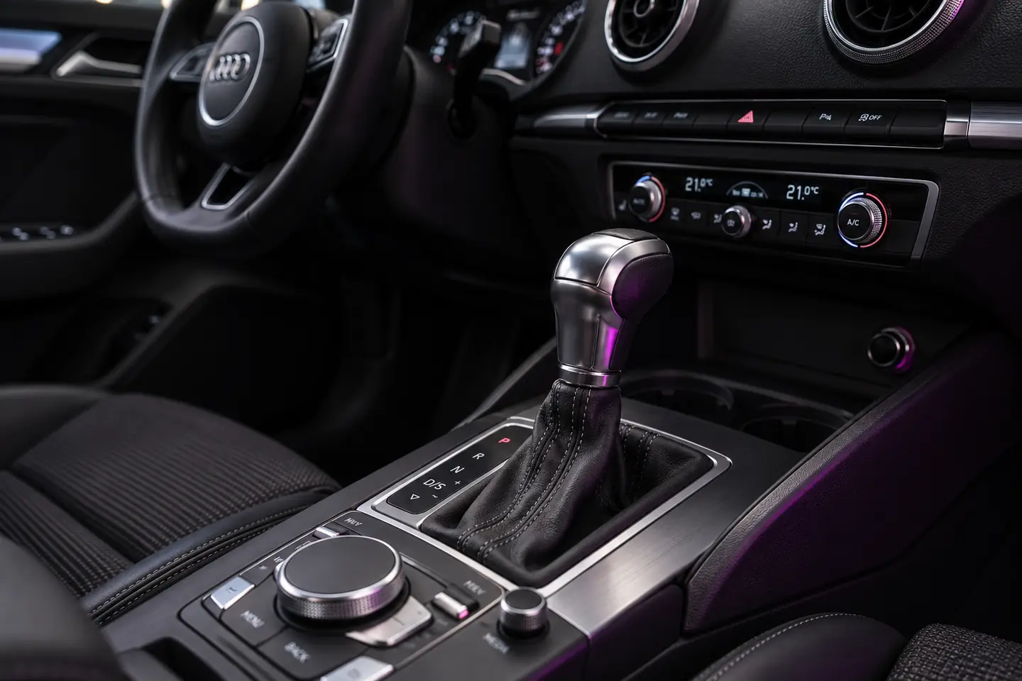 Automatic gear selector inside an Audi